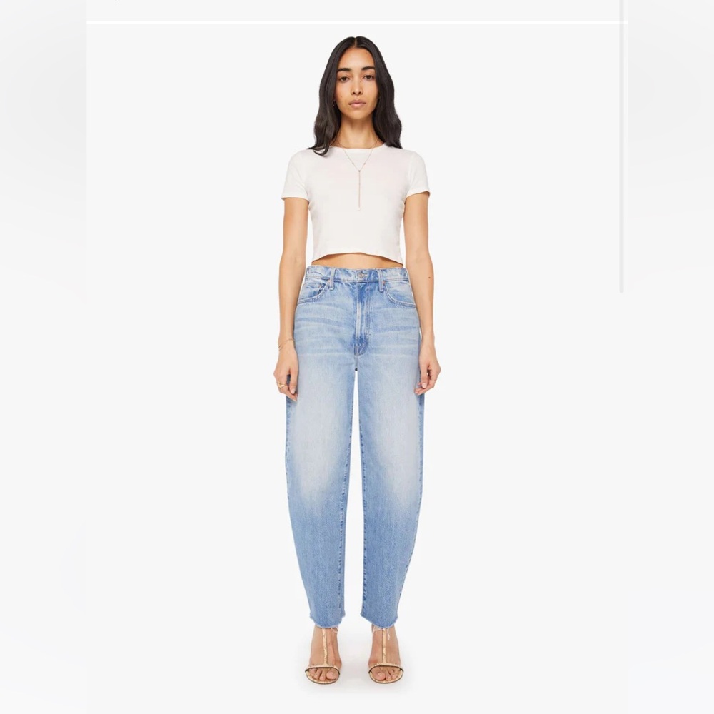 NWT MOTHER Superior The Fangirl Hover Fray Mid-Rise Tapered Jean Barrel Jean 27